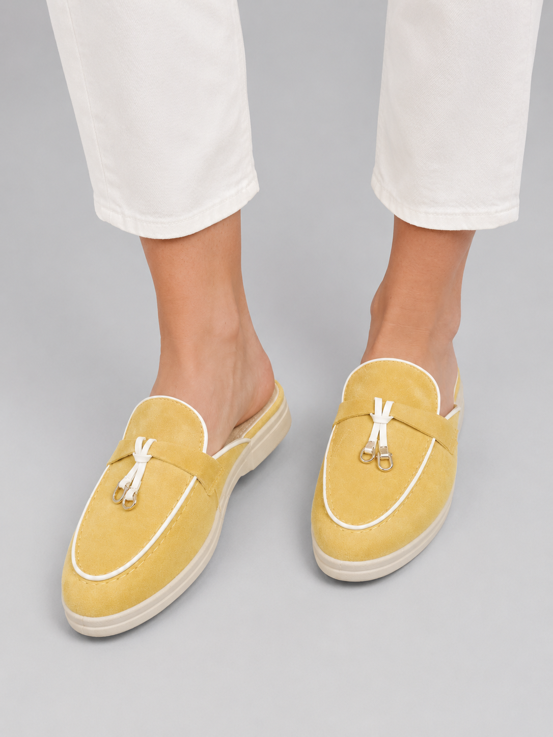 Instappers met luxe suede-look Geel